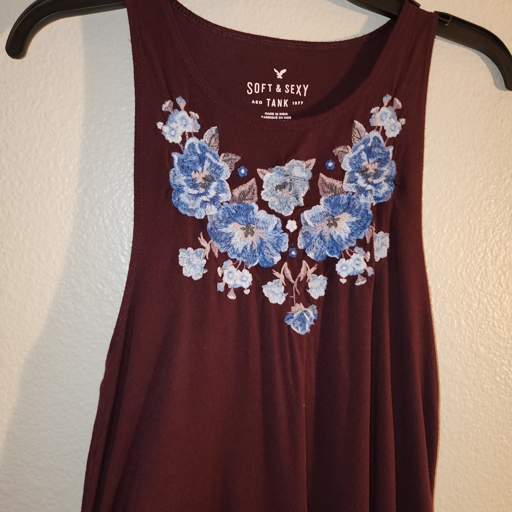 American Eagle Outfitters Maroon Tank Top with Blue Embroidery - Picture 5 of 5